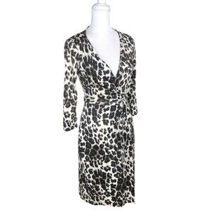 Diane von Furtstenberg silk wrap dress animal snow leopard print sz 4 New Julian